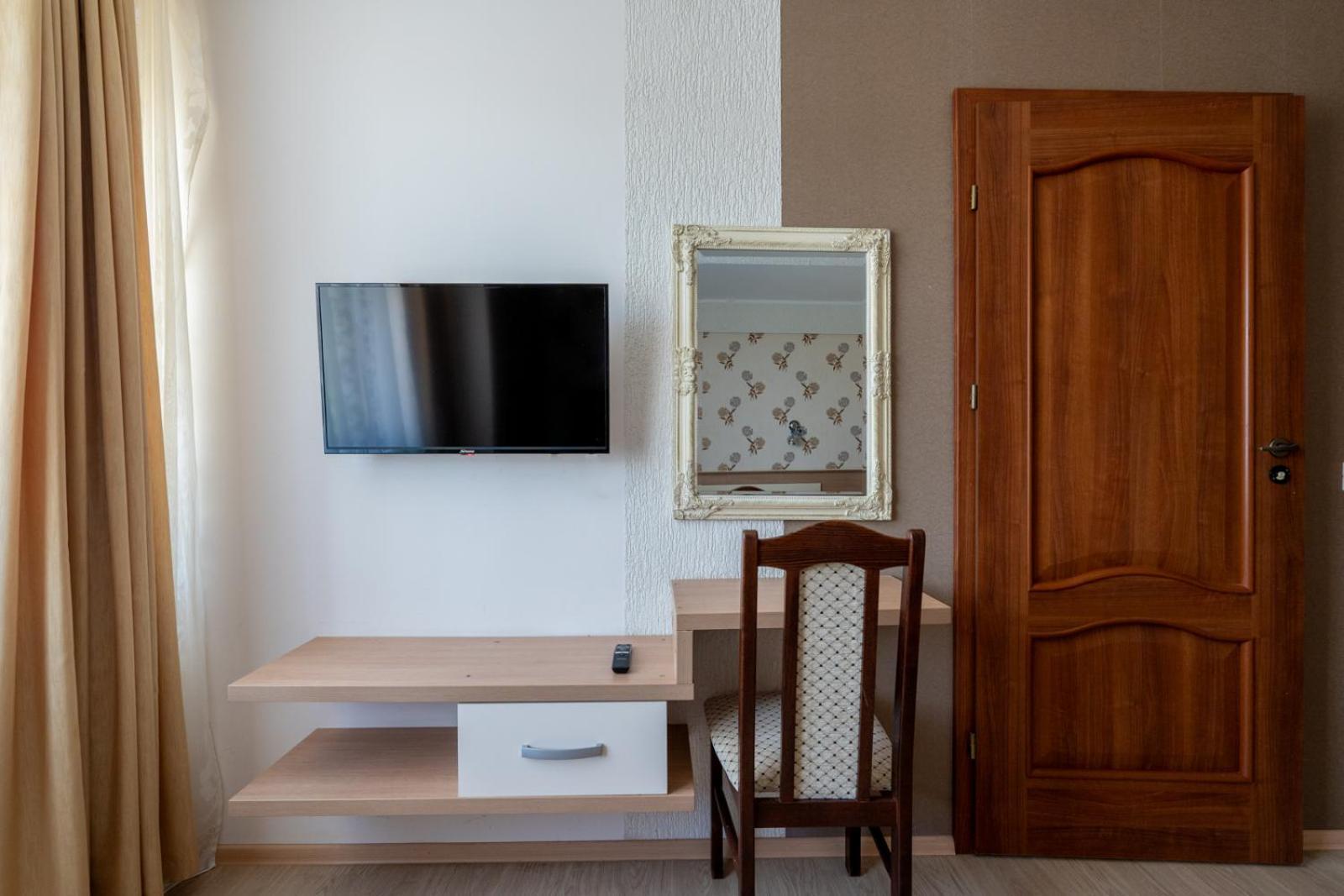 Faraway Aparthotel Near Vienna Airport With Anytime Self Check In Bruck an der Leitha Rom bilde