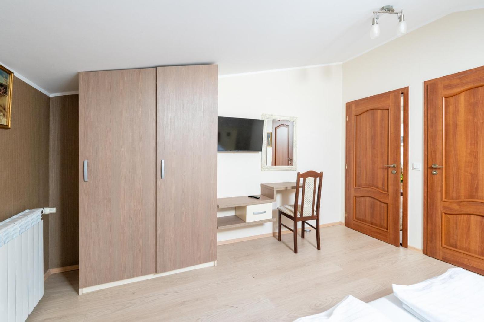 Faraway Aparthotel Near Vienna Airport With Anytime Self Check In Bruck an der Leitha Rom bilde